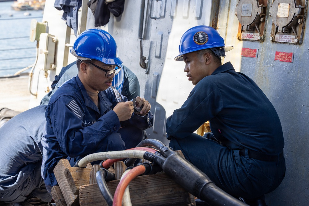 USS John Paul Jones (DDG 53) Conducts Routine Operations