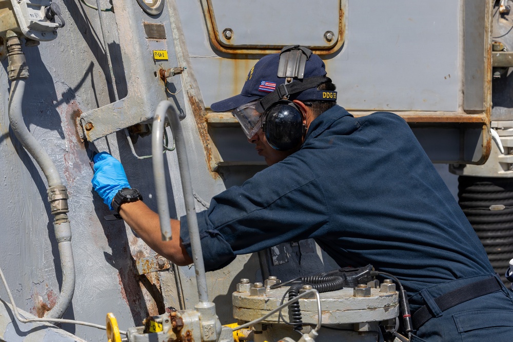 USS John Paul Jones (DDG 53) Conducts Routine Operations