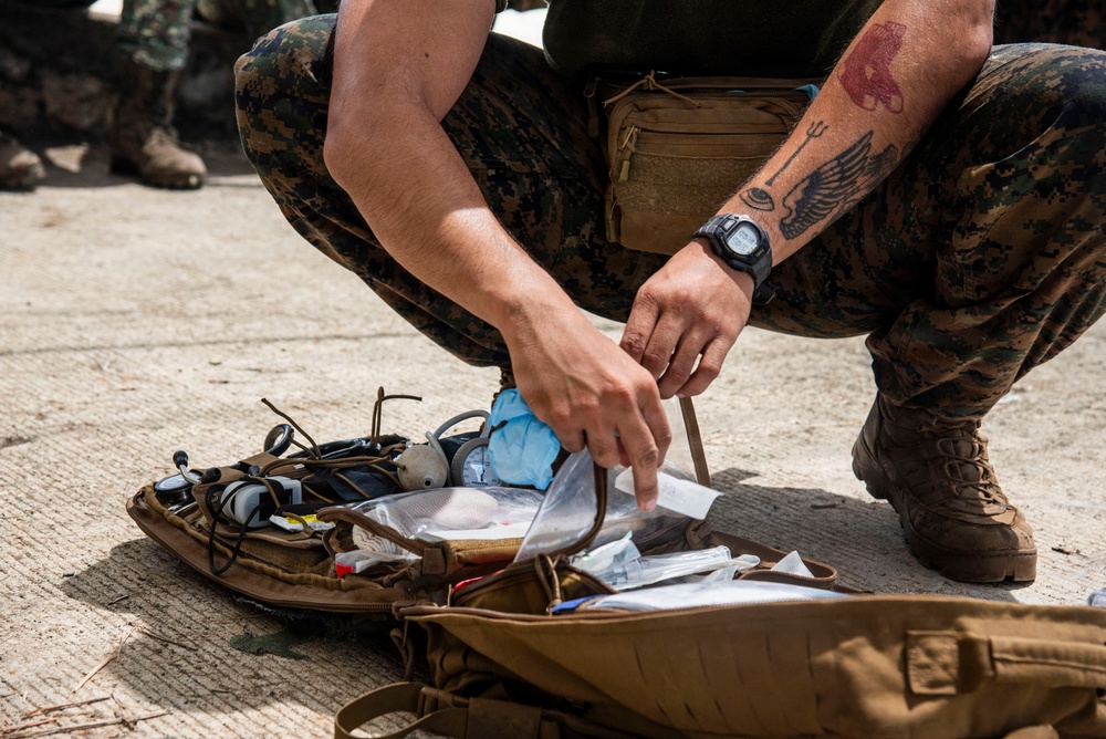 U.S., Philippine Marines train tactical combat casualty care during KAMANDAG 10