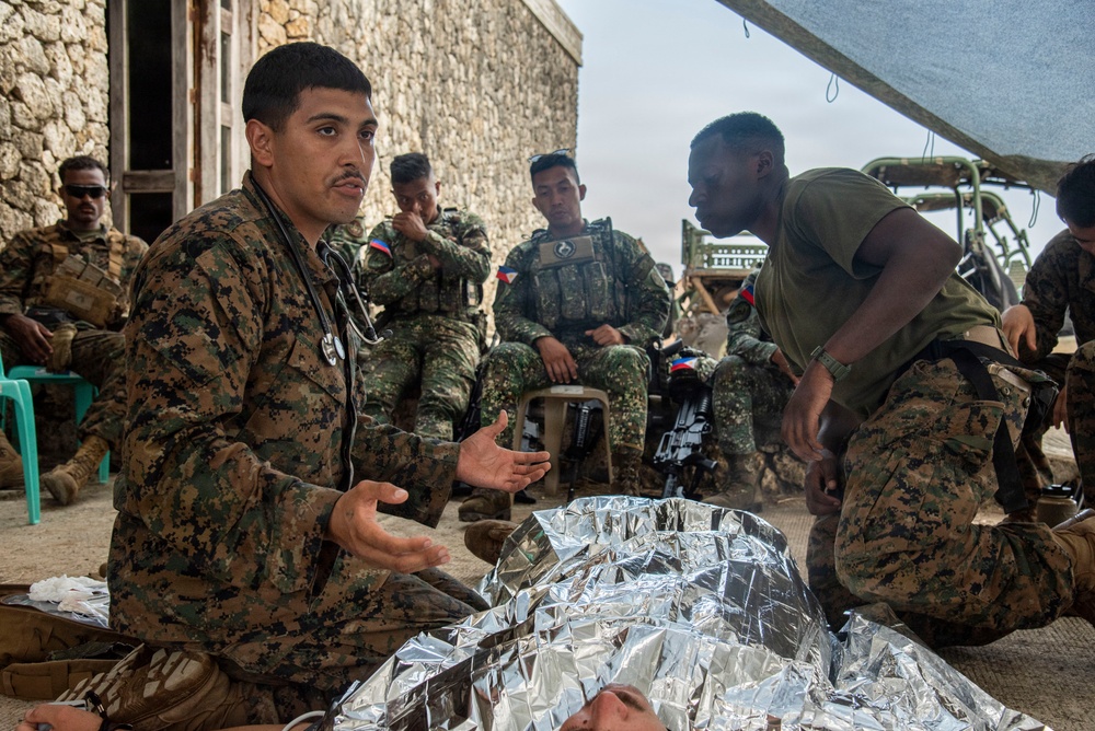 U.S., Philippine Marines train tactical combat casualty care during KAMANDAG 10