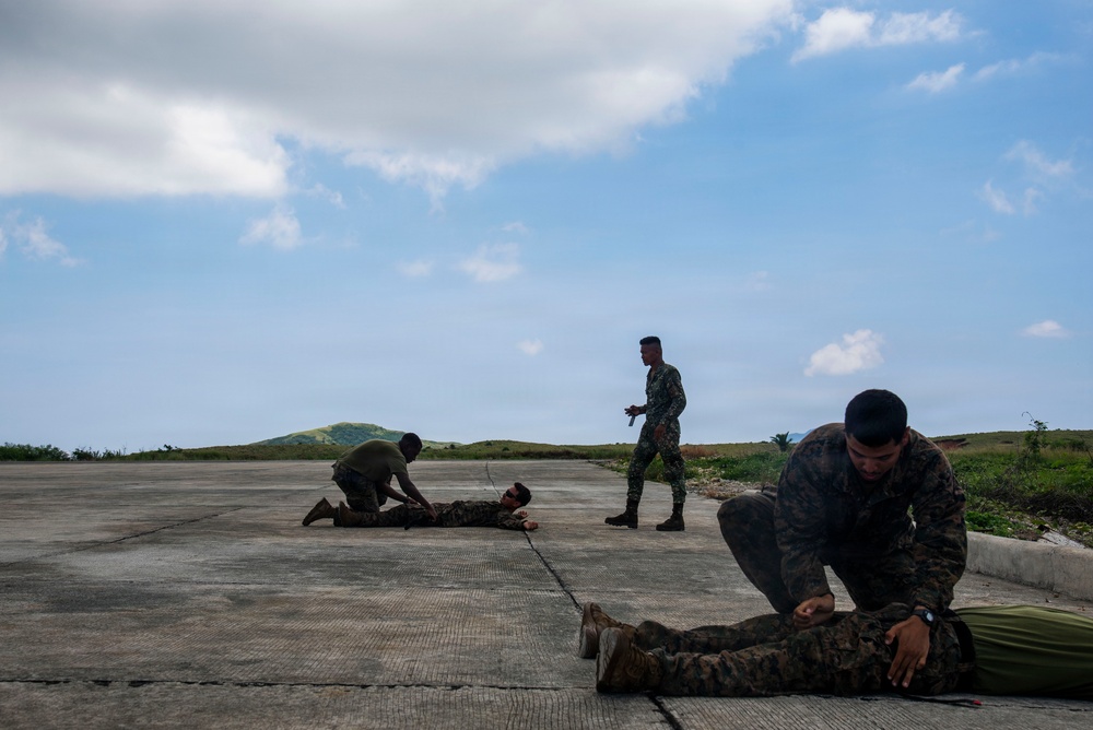 U.S., Philippine Marines train tactical combat casualty care during KAMANDAG 10