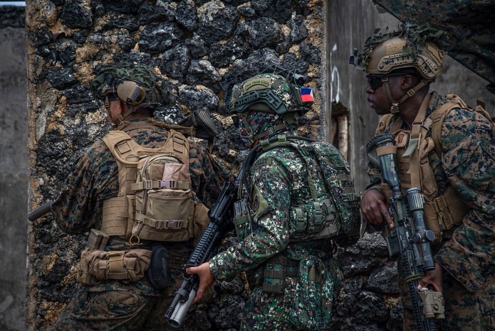 U.S. Marines participate in military operations in urban terrain training during KAMANDAG 10