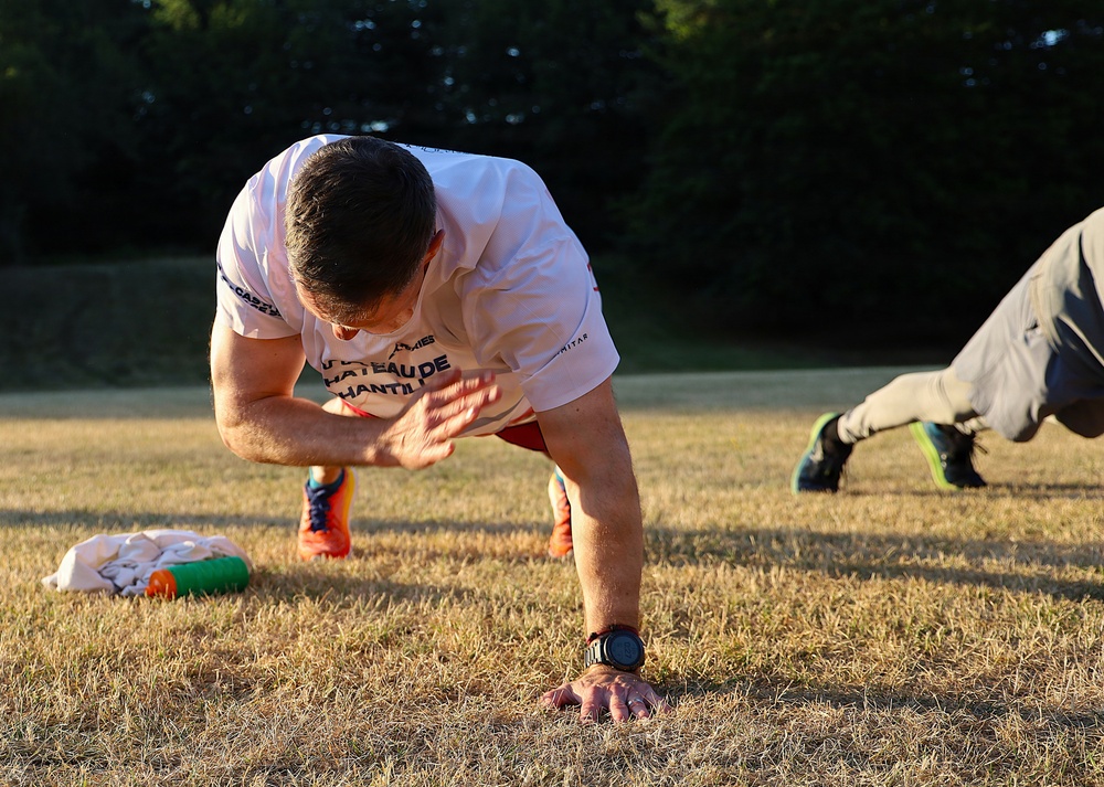 68th Theater Medical Command Soldiers do APEX PT