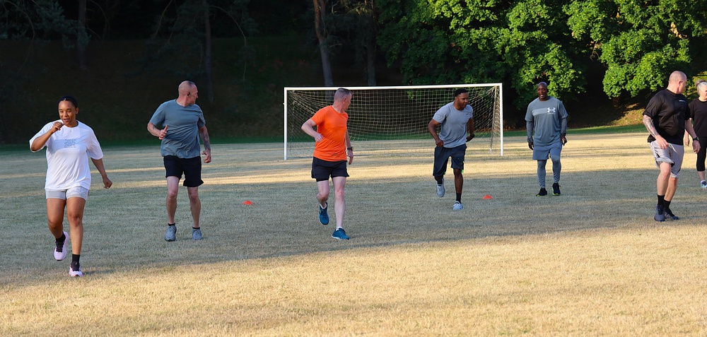68th Theater Medical Command Soldiers do APEX PT
