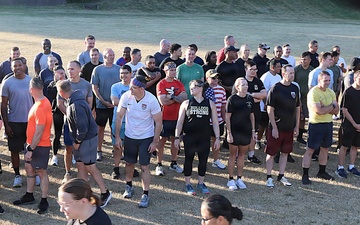 68th Theater Medical Command Soldiers do APEX PT