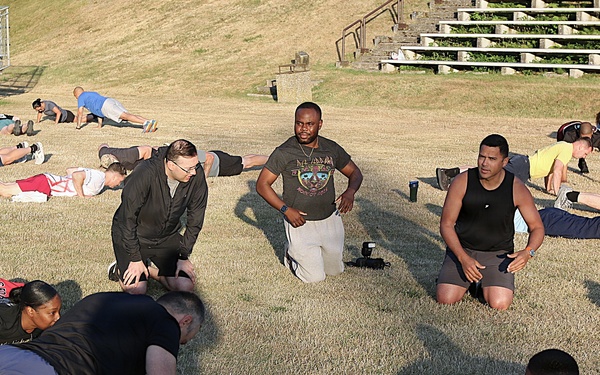 68th Theater Medical Command Soldiers do APEX PT