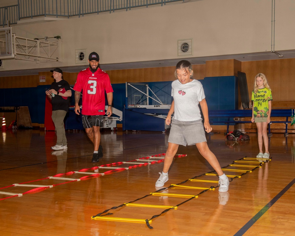 Atlanta Falcons NFL Players Visit CFAS