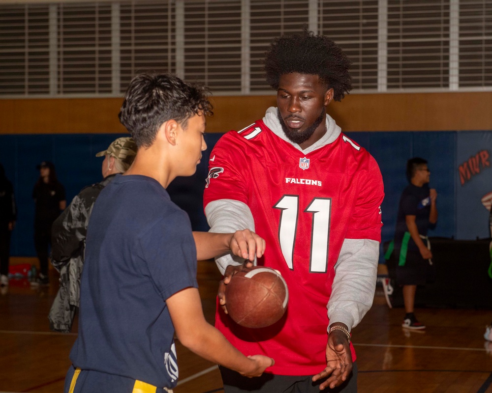 Atlanta Falcons NFL Players Visit CFAS