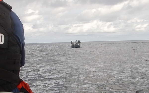 Cutter Bear returns home following a counter-narcotic patrol in the Eastern Pacific Ocean
