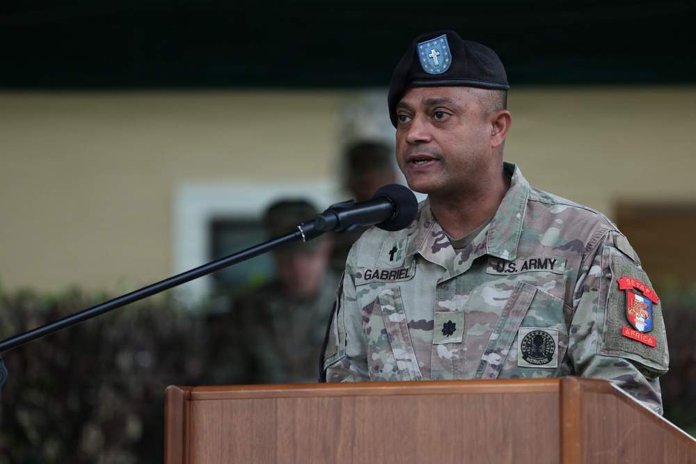 New leader assumes command of Headquarters and Headquarters Battalion, SETAF-AF