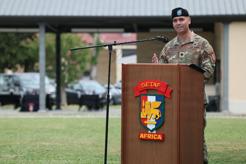 New leader assumes command of Headquarters &amp; Headquarters Battalion, SETAF-AF
