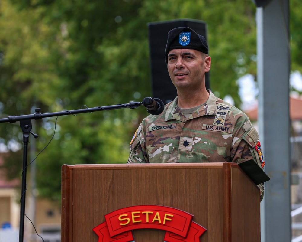 New leader assumes command of Headquarters and Headquarters Battalion, SETAF-AF
