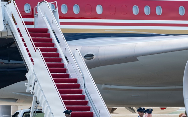President Trump departs Andrews aboard new Air Force One