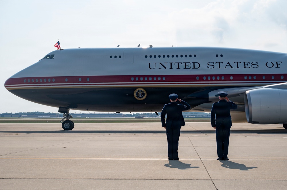 President Trump departs Andrews aboard new Air Force One