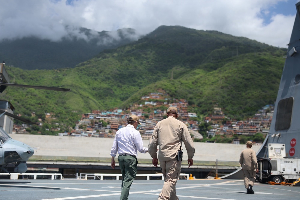 John M. Barrett, chargé d’affaires for the U.S. Embassy in Venezuela, tours the San Antonio-class amphibious transport dock ship USS Fort Lauderdale (LPD 28) in La Guaira, Venezuela, June 29, 2026.