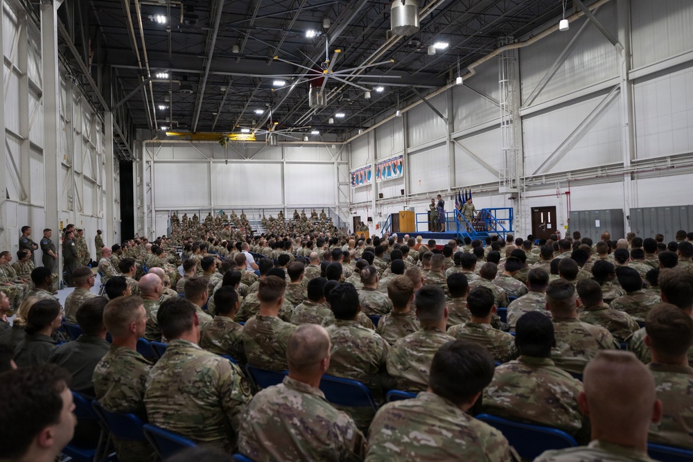 509th Bomb Wing presented with second consecutive Omaha Trophy