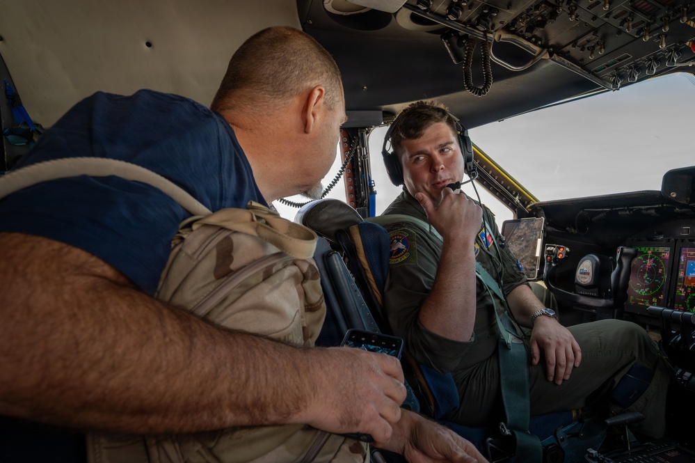 433rd Airlift Wing hosts an incentive flight for civic leaders