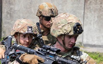 2CR close-quarter battle training