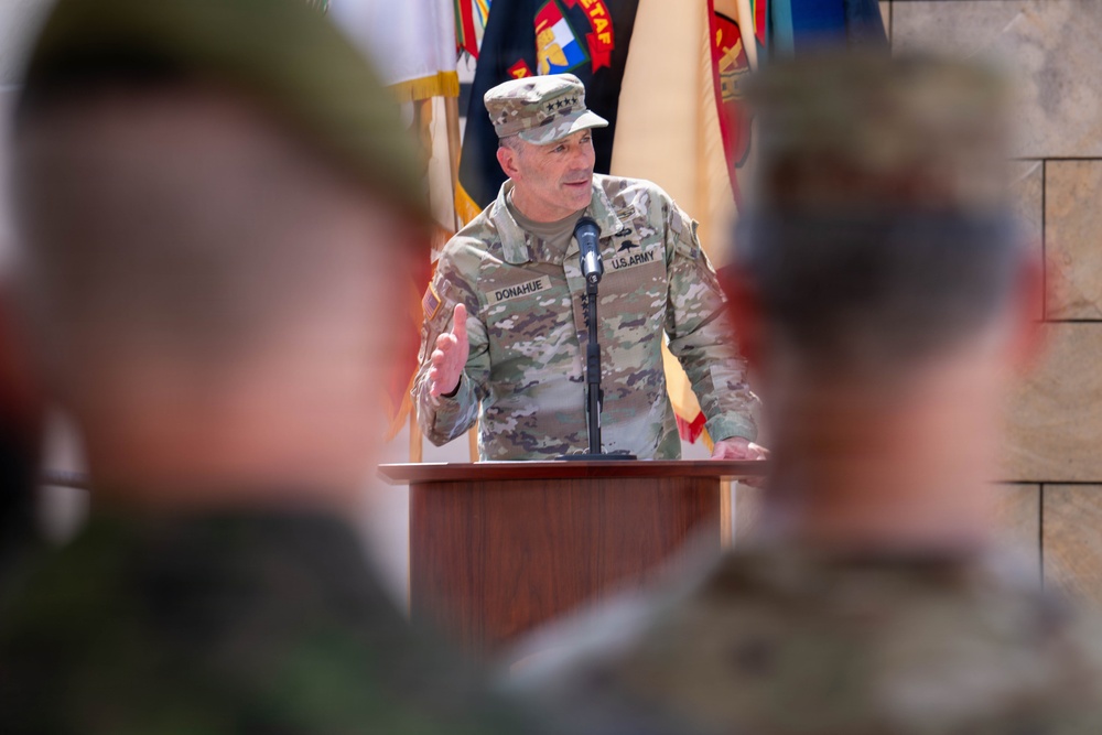 USAREUR-AF Commander Relinquishes Command