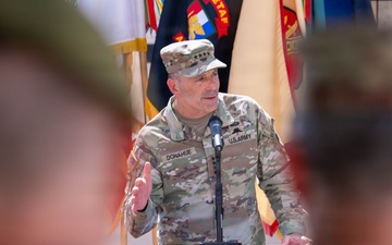 USAREUR-AF Commander Relinquishes Command