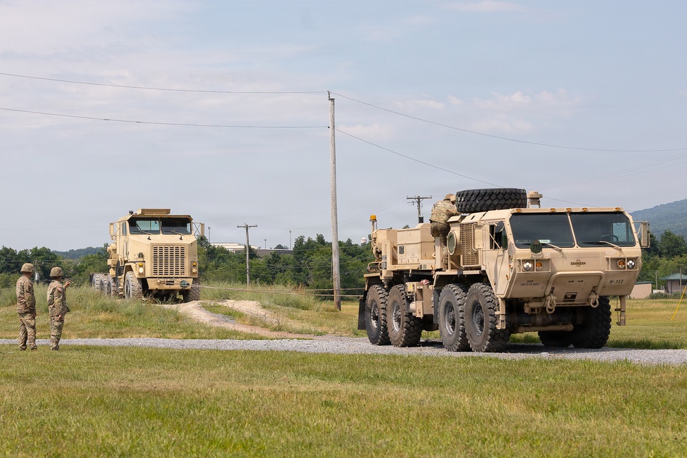 1-112th Infantry Soldiers conduct recovery operations in mire pits