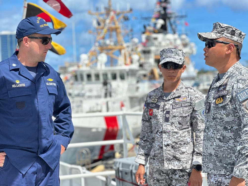 PCG Visits USCGC William Hart ahead of fast-rope insertion training at RIMPAC 2026