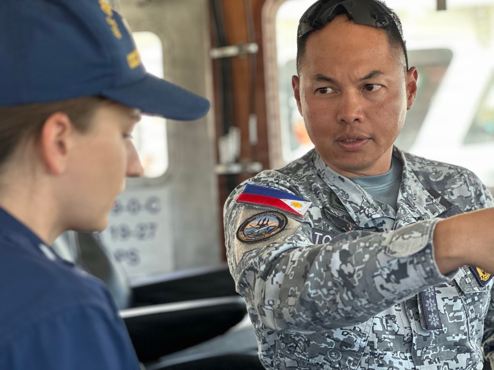 PCG Visits USCGC William Hart ahead of fast-rope insertion training at RIMPAC 2026