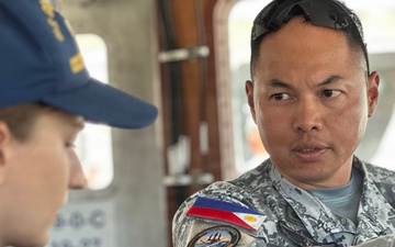 PCG Visits USCGC William Hart ahead of fast-rope insertion training at RIMPAC 2026