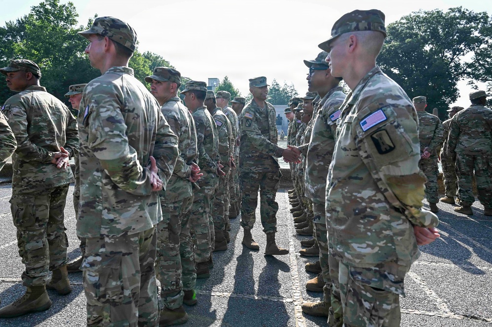 Nordhaus, Raines join SECWAR to recognize Guardsmen in Washington, D.C.