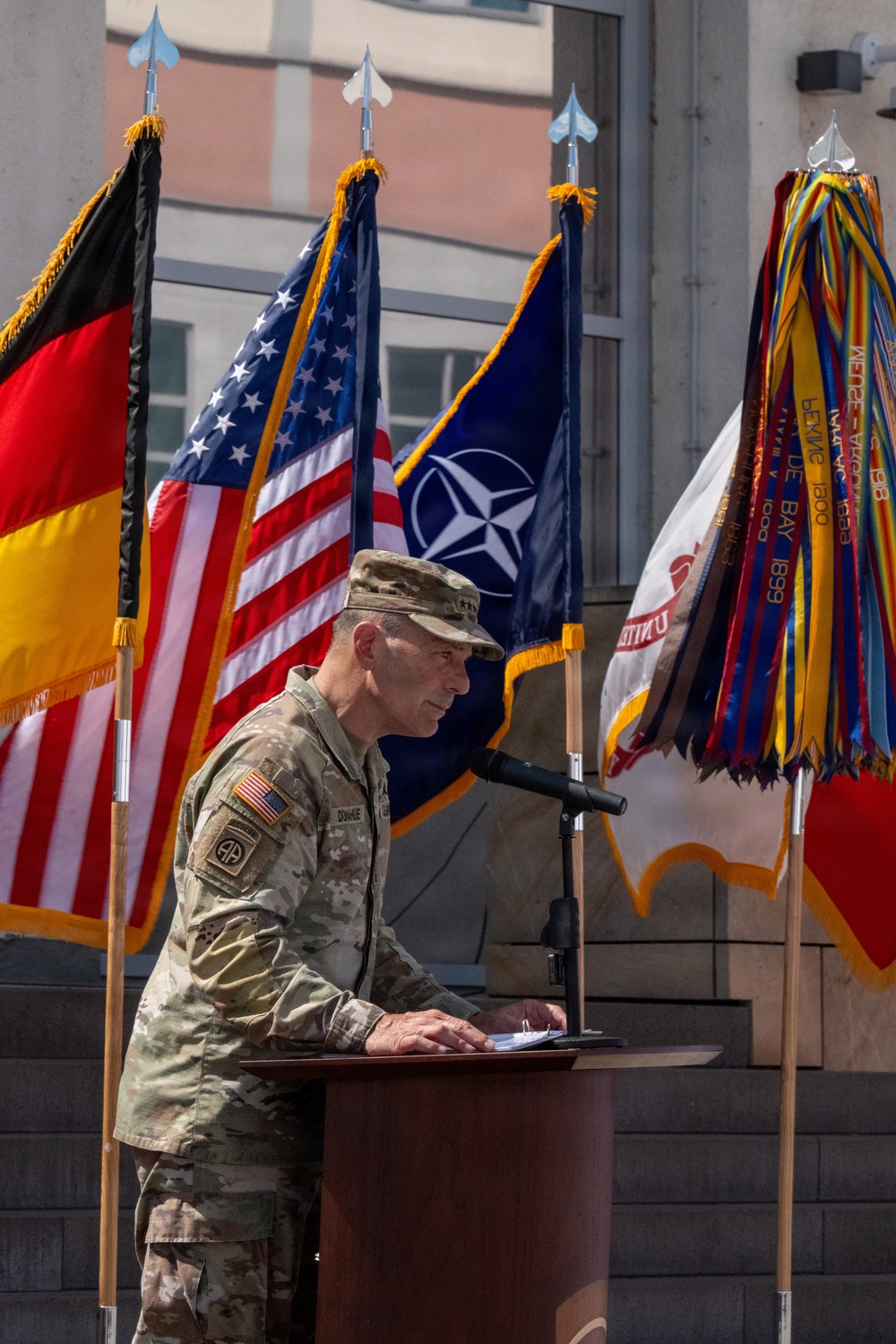 USAREUR-AF Commander Relinquishes Command