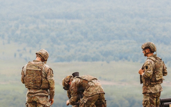 1-112th Infantry Soldiers conduct mortar familiarization