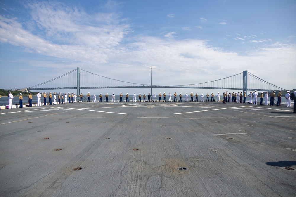 The USS Arlington (LPD-24) Arrives for INR 250