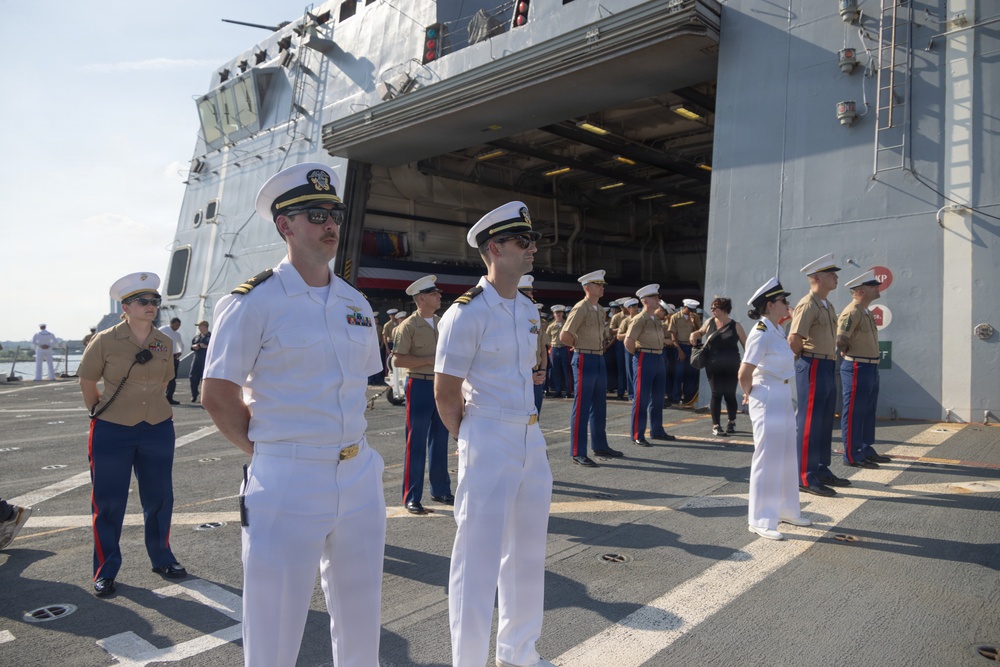 The USS Arlington (LPD-24) Arrives for INR 250