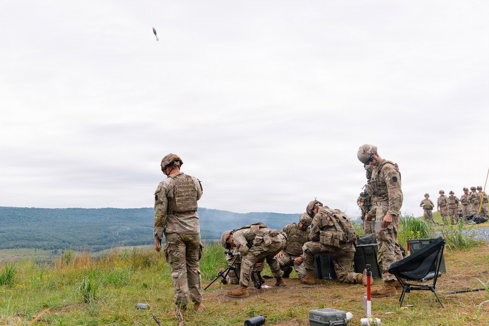 1-112th Infantry Soldiers conduct mortar familiarization