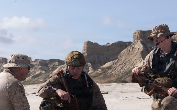U.S. Marines with 1st Recon Bn. conduct amphibious reconnaissance skills training