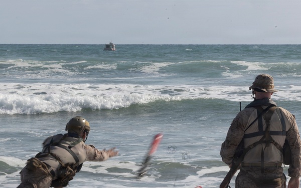 U.S. Marines with 1st Recon Bn. conduct amphibious reconnaissance skills training