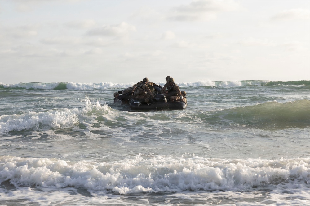 U.S. Marines with 1st Recon Bn. conduct amphibious reconnaissance skills training
