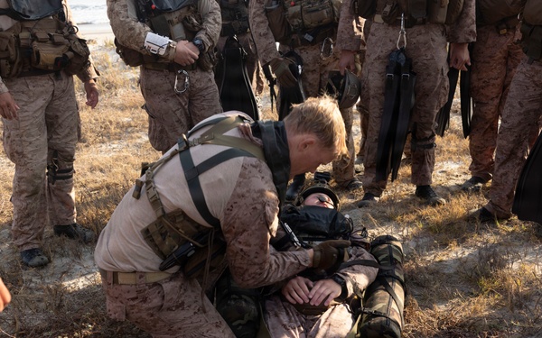 U.S. Marines with 1st Recon Bn. conduct amphibious reconnaissance skills training