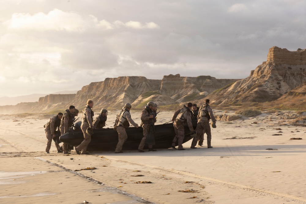 U.S. Marines with 1st Recon Bn. conduct amphibious reconnaissance skills training