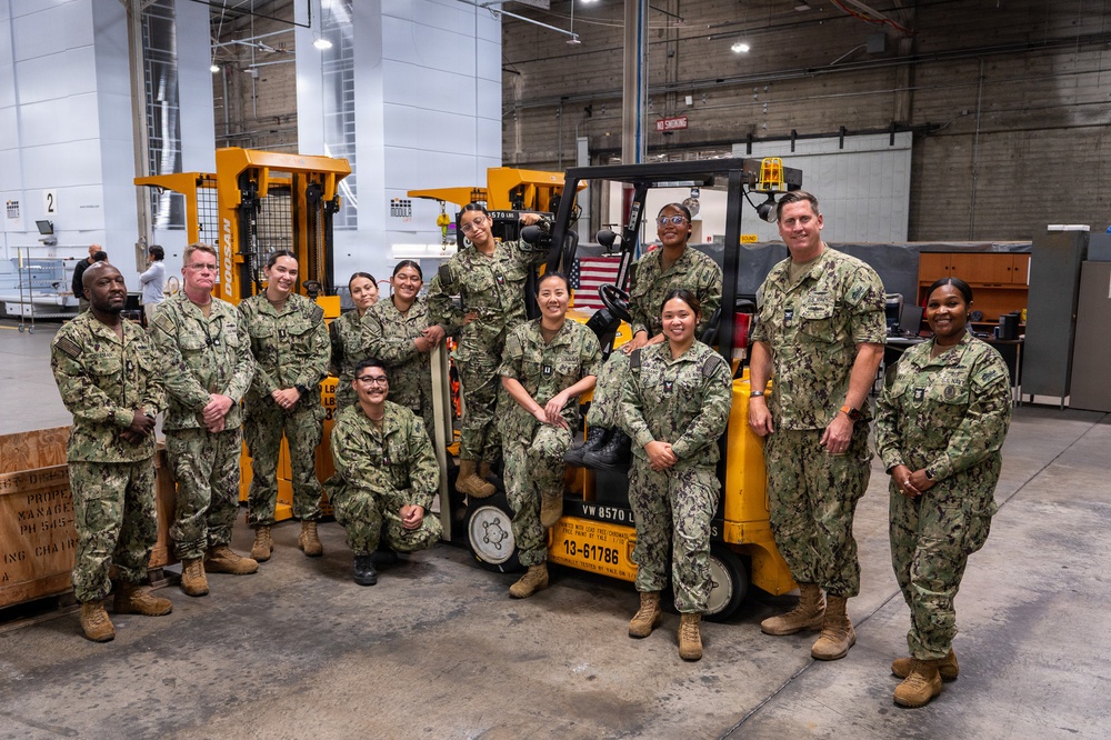 NAVSUP FLCSD Commanding Officer Conducts Final Site Visit of Command