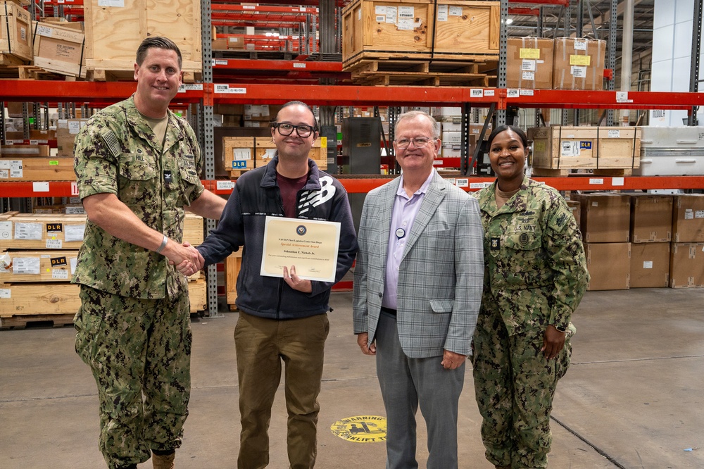 NAVSUP FLCSD Commanding Officer Conducts Final Site Visit of Command