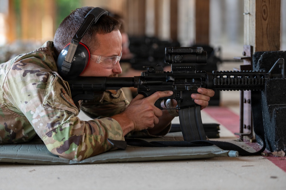 167AW M4 carbine qualification training