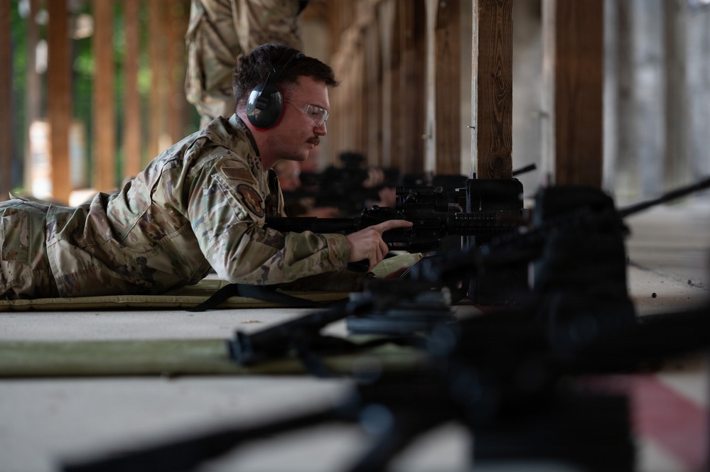 167AW M4 carbine qualification training