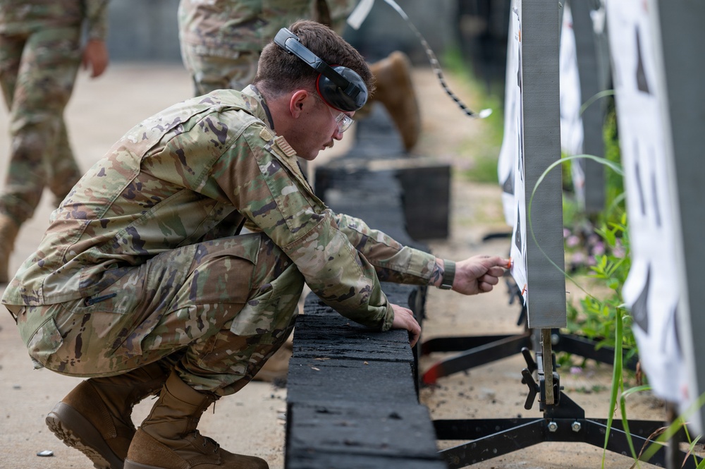 167AW M4 carbine qualification training