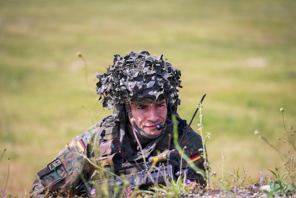 KFOR RC-E soldiers strengthen force protection during base exercise