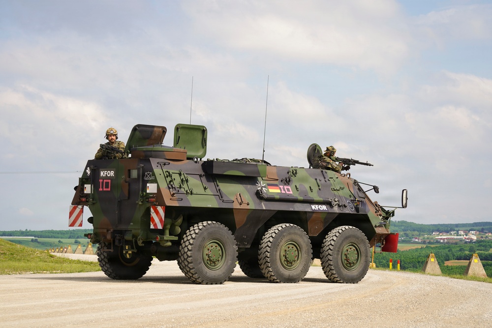 KFOR RC-E soldiers strengthen force protection during base exercise