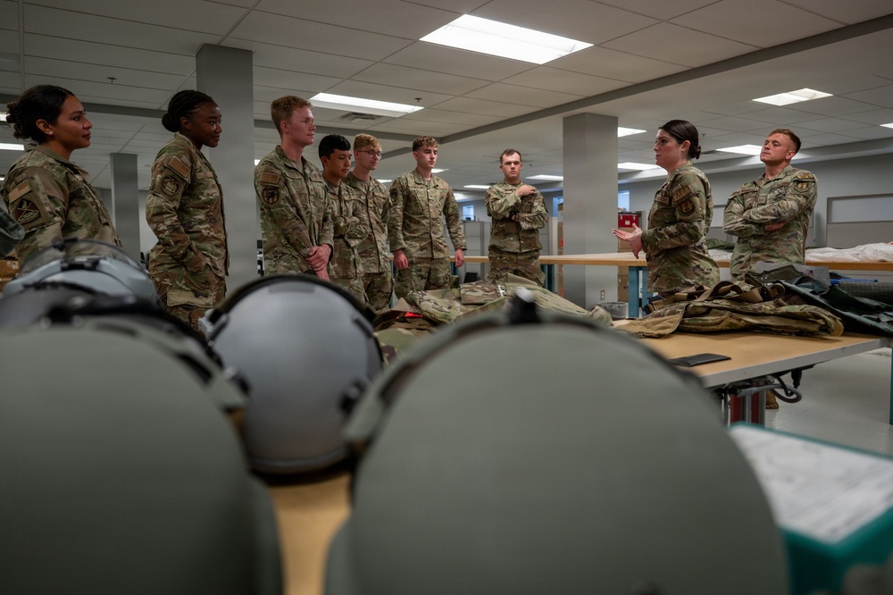 USAFA Cadets Learn About Acquisition Career Field Opportunities During AFLCMC Visit