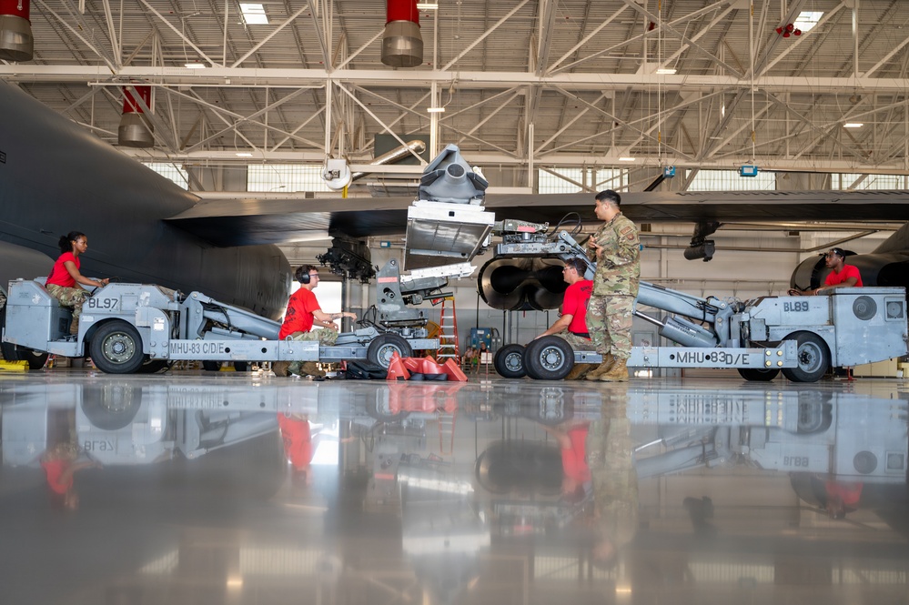 Barksdale AFB hosts 2nd Quarterly Load Competition