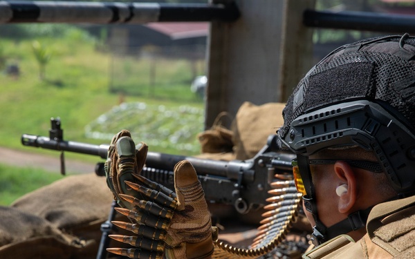 10th Marine Regiment conducts Live Fire exercise with Panamanian partners
