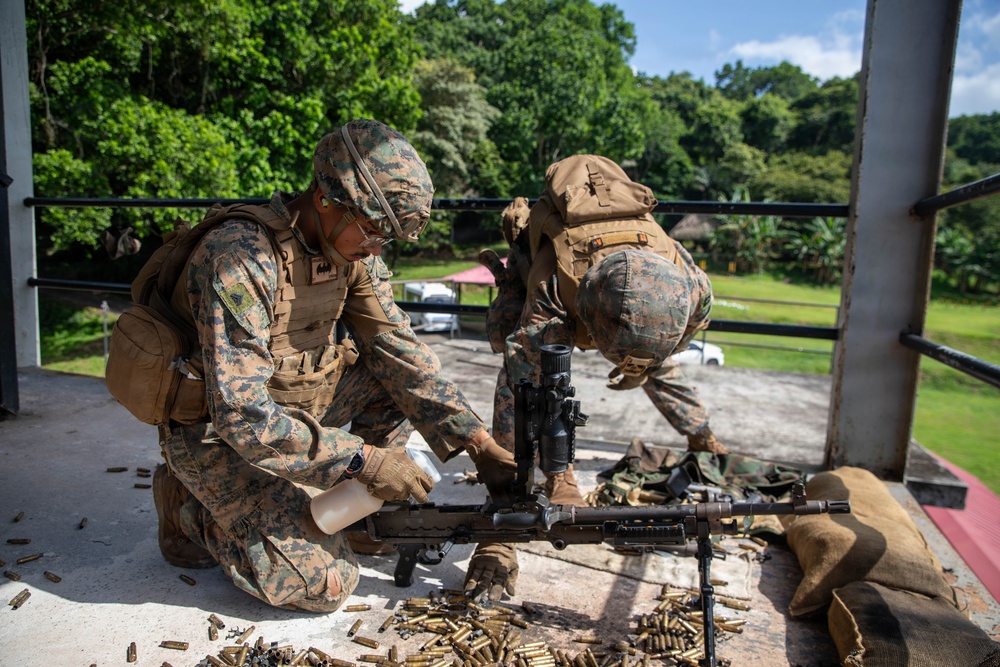 10th Marine Regiment conducts Live Fire exercise with Panamanian partners